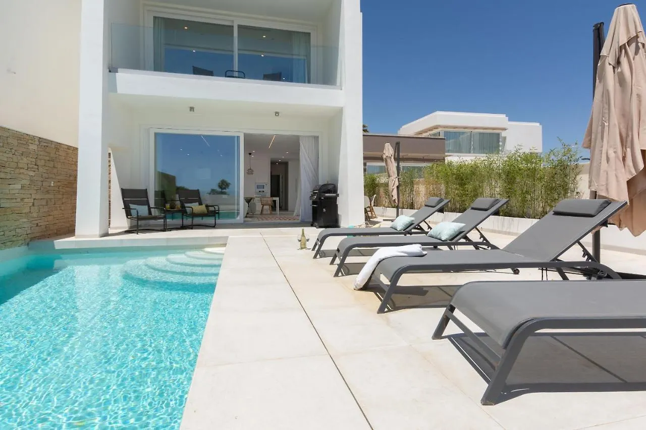394921 - Wonderful Semi Detached Villa Málaga Nyaraló